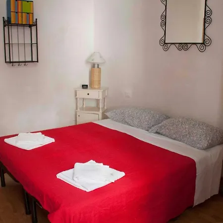 A Due Passi Dal Duomo Sinistra Appartement *